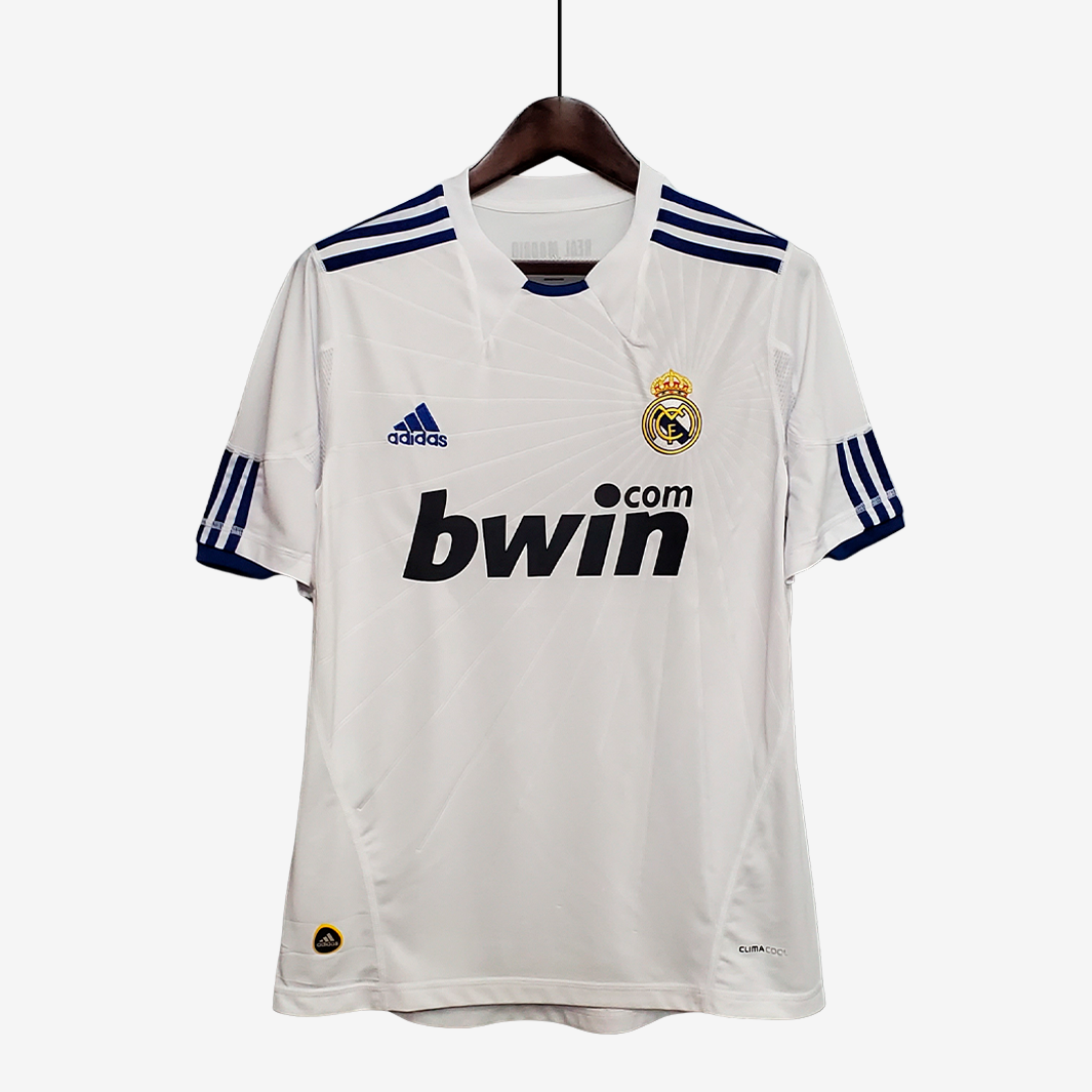 3-415 Real Madrid 2010/11 Home Jersey Retro Version - Image 1