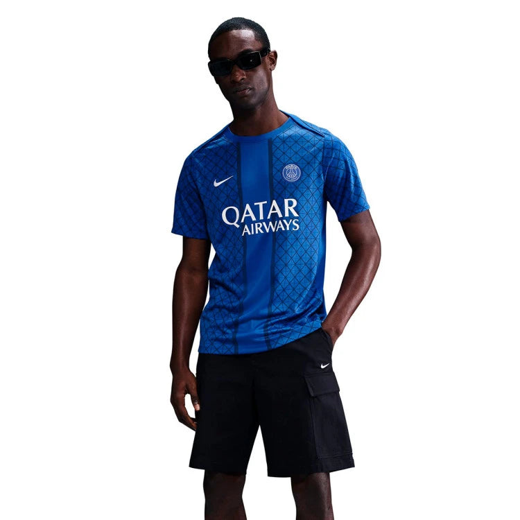 camiseta-nike-psg-pre-match-2025-2026-hyper-royal-midnight-navy-white-full-spon-hom-0 Paris Saint-Germain (PSG) 2025/26 Pre-match Jersey – Fan Version - Image 1