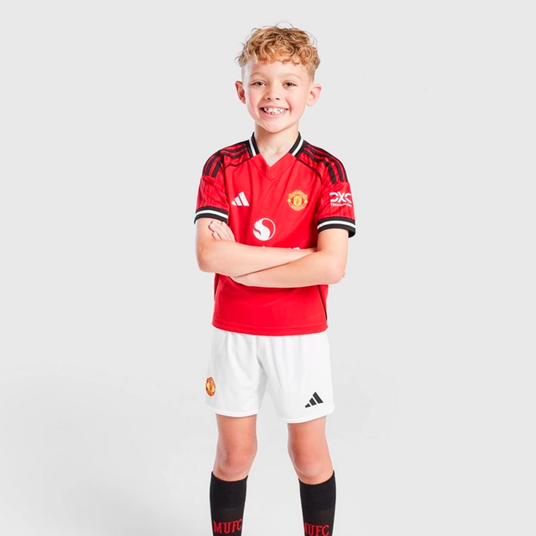 1-260 Manchester United 2025/26 Home – Kit Kids - Image 1