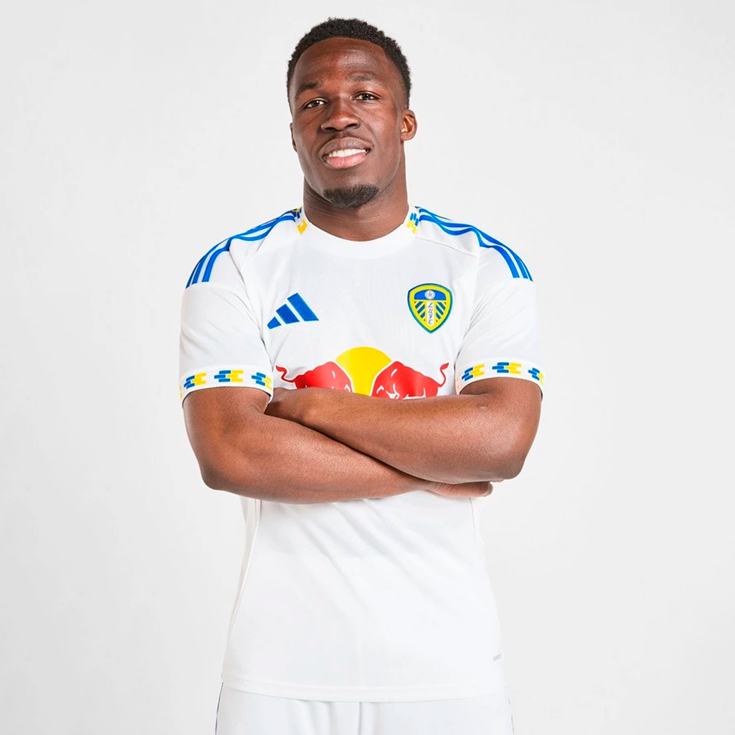 1-343_613c89bb-20c5-4f87-b902-54f92b70003e Leeds United 2025/26 Home Jersey – Fan Version - Image 1